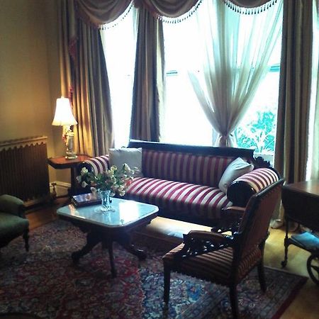 A Kingston Bed & Breakfast Ngoại thất bức ảnh