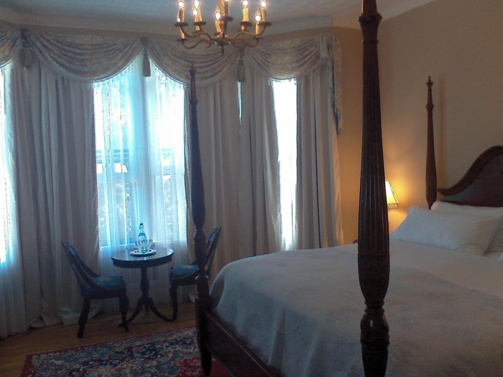 A Kingston Bed & Breakfast Ngoại thất bức ảnh
