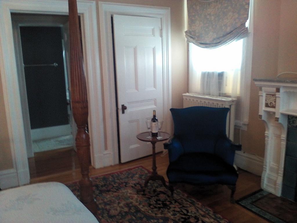 A Kingston Bed & Breakfast Ngoại thất bức ảnh