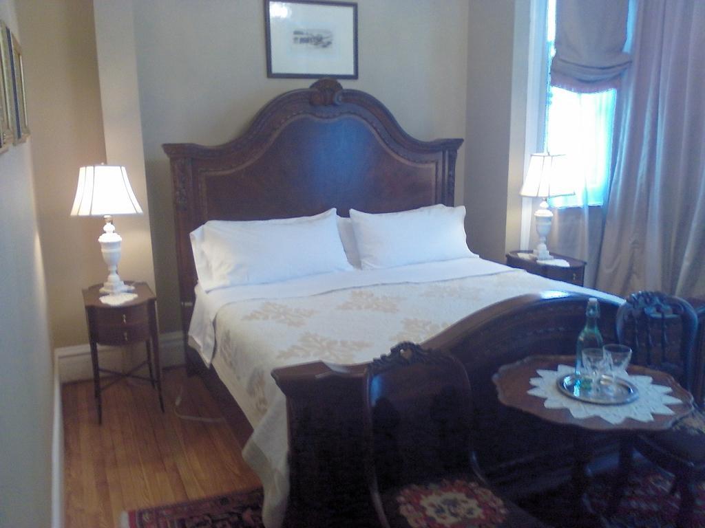 A Kingston Bed & Breakfast Ngoại thất bức ảnh
